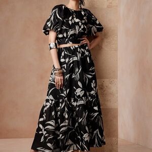 Banana Republic Fino Ramie Skirt Size Medium